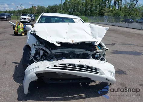 2005 Toyota Camry Le из США, поврежденный, VIN 4T1BE32K55U595417